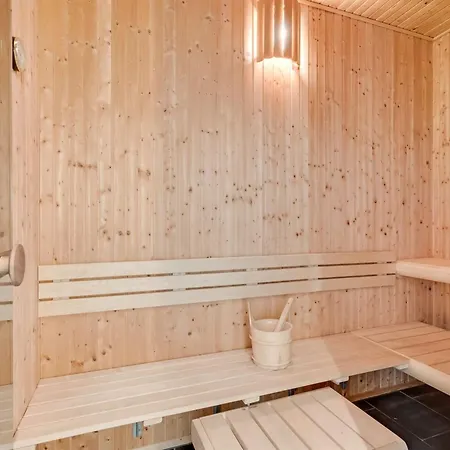 Ahto - 600m To The Fjord By Interhome Højslev