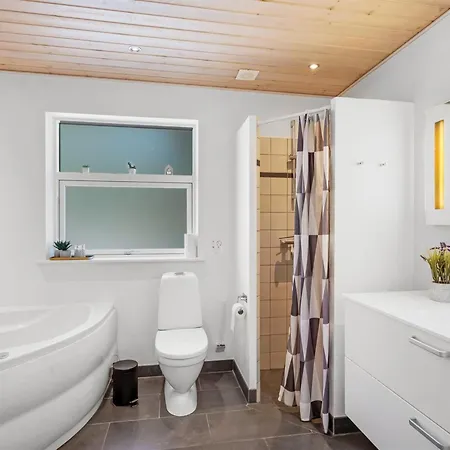 Ahto - 600m To The Fjord By Interhome Semesterbostad